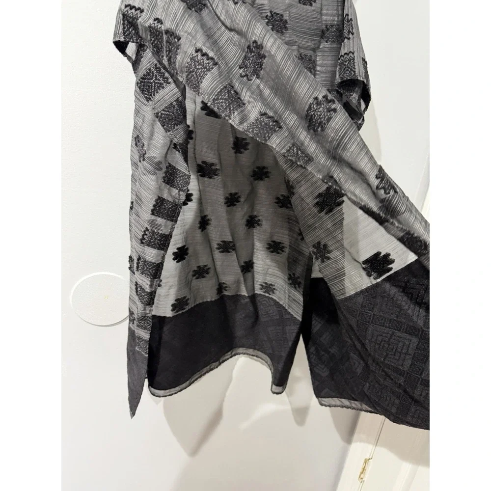 ETRO Wool Silk Scarf Black & Gray Ornamental Elegant Italy 66x27